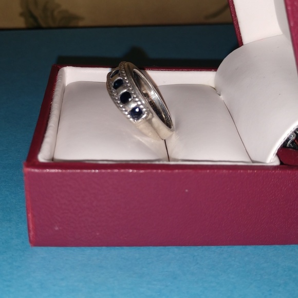 Black onyx and sterling silver ring - Picture 2 of 8